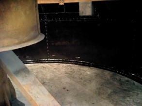 На стенки резервуара нанесено покрытие Belzona 5811 (Immersion Grade) для долгосрочной защиты и увеличения срока эксплуатации На стенки резервуара нанесено покрытие Belzona 5811 (Immersion Grade) для долгосрочной защиты и увеличения срока эксплуатации