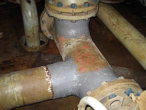 Трубная обвязка отремонтирована и защищена от коррозии и протечек с применением Belzona 1211 (E-Metal)